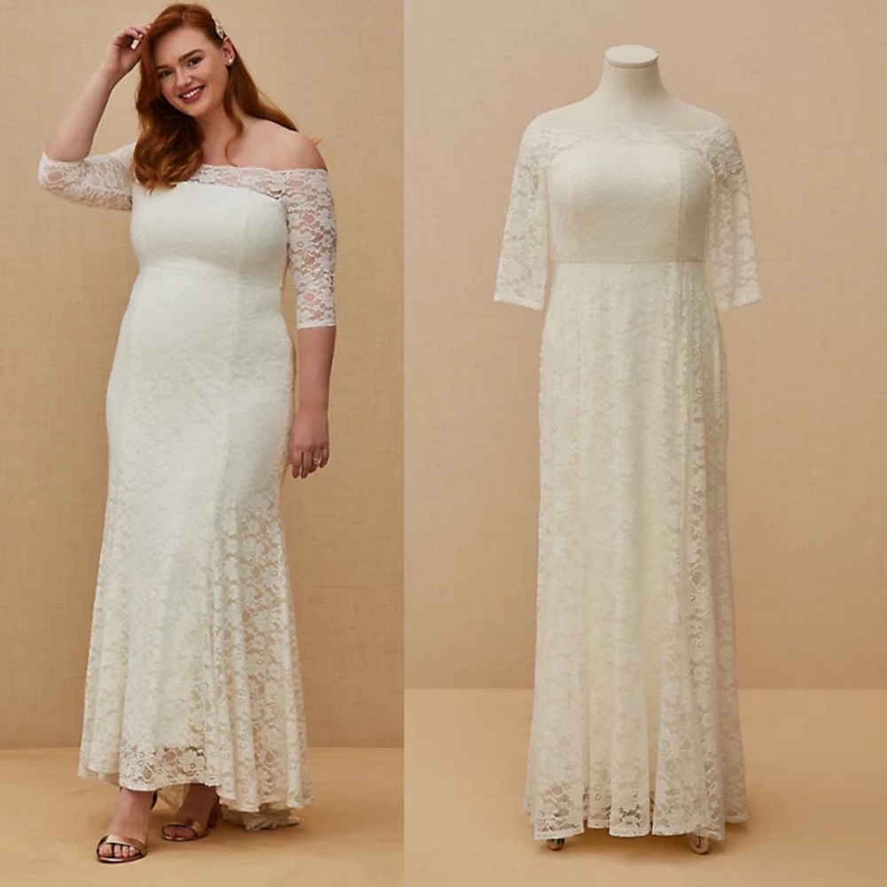 TORRID IVORY LACE OFF SHOULDER FIT & FLARE WEDDING DRESS